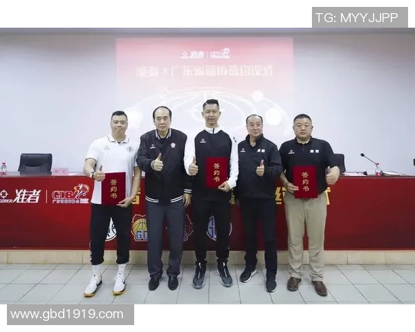 任骏飞引领球队奋勇争先展现个人风采助力篮球事业新篇章