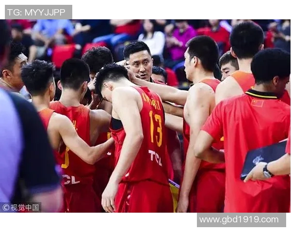 伊朗男篮对阵红队激战正酣双方争夺亚洲篮球赛荣誉与荣耀