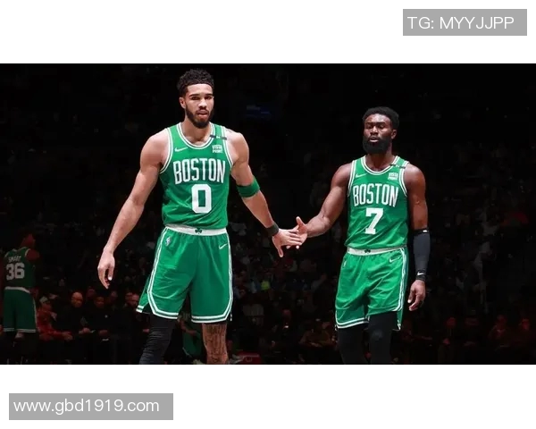 凯尔特人与雄鹿精彩对决集锦回顾展现篮球魅力与激情瞬间