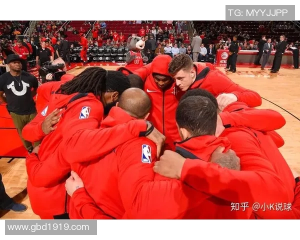 火箭队与灰熊队激战正酣2019年元旦篮球盛宴回顾