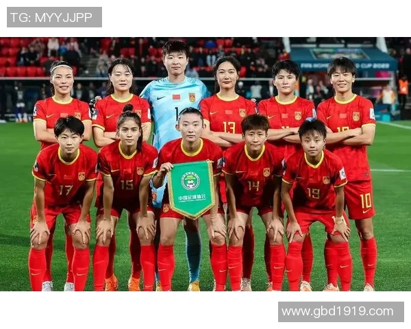 重庆足球队以84分领跑世界杯积分榜展现强大实力与团队合作精神