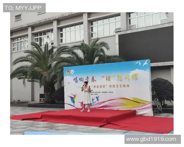 重庆街舞队在滑板精英赛中的逆袭之旅展现青春热血与团队精神 重庆街舞队在滑板精英赛中的逆袭之旅展现青春热血与团队精神